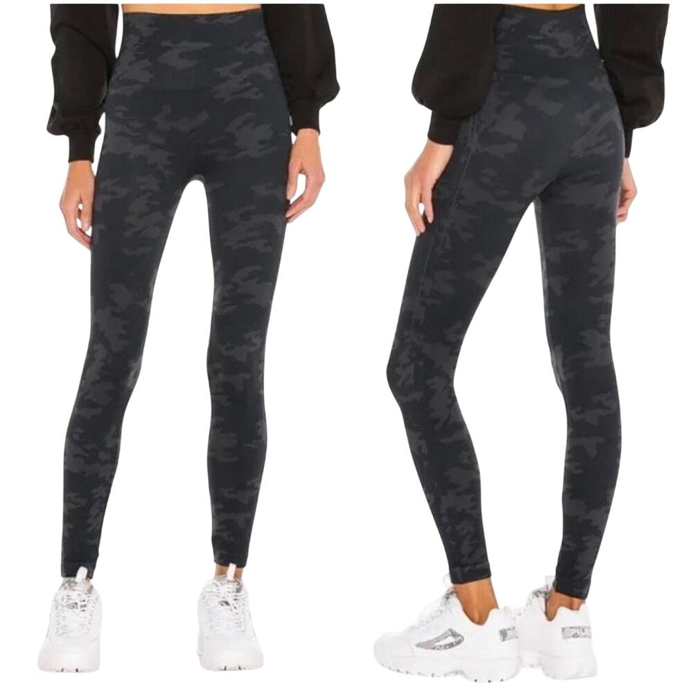 Spanx Look At Me Now High Waisted Seamless Leggings, Black Camo, Size Medium